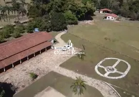 Foto 1 de Fazenda/Sítio com 3 Quartos à venda, 120m² em Zona Rural, Corumbá de Goiás