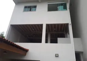 Foto 1 de Casa com 3 Quartos à venda, 109m² em Santa Rosa, Barra Mansa