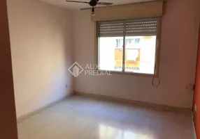 Foto 1 de Apartamento com 2 Quartos à venda, 43m² em Passo da Areia, Porto Alegre