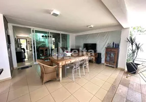 Foto 1 de Casa de Condomínio com 2 Quartos para alugar, 260m² em Gávea, Uberlândia