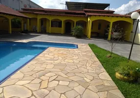 Foto 1 de Casa com 3 Quartos à venda, 250m² em Jardim Medina, Poá
