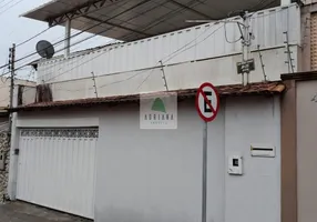 Foto 1 de Casa com 3 Quartos para alugar, 220m² em Centro, Anápolis