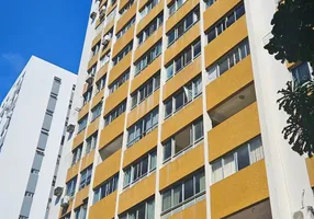 Foto 1 de Apartamento com 4 Quartos para alugar, 120m² em Boa Vista, Recife
