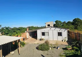 Foto 1 de Casa com 2 Quartos à venda, 120m² em Itacolomi, Balneário Piçarras