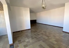 Foto 1 de Apartamento com 3 Quartos para alugar, 161m² em Farol, Maceió
