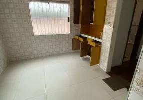 Foto 1 de Casa com 3 Quartos para alugar, 325m² em Embaré, Santos