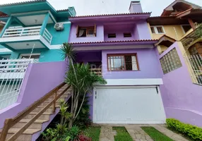Foto 1 de Casa com 3 Quartos à venda, 206m² em Espiríto Santo, Porto Alegre