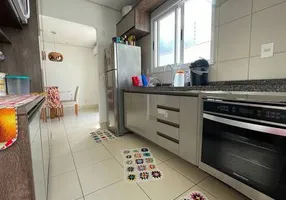 Foto 1 de Casa com 2 Quartos à venda, 110m² em Itinga, Lauro de Freitas