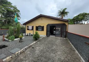 Foto 1 de Casa com 4 Quartos à venda, 179m² em Cambijú, Itapoá