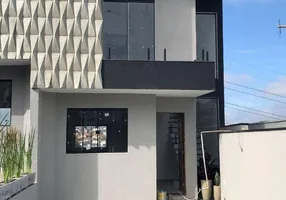 Foto 1 de Sobrado com 3 Quartos à venda, 100m² em Vila Lavínia, Mogi das Cruzes