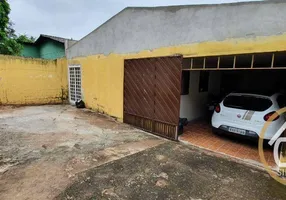 Foto 1 de Casa com 4 Quartos à venda, 150m² em Conjunto Habitacional Maria Cecília Serrano de Oliveira, Londrina