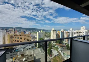 Foto 1 de Apartamento com 2 Quartos para alugar, 73m² em Centro, Florianópolis