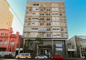 Foto 1 de Apartamento com 3 Quartos à venda, 202m² em Centro, Pelotas