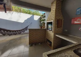 Foto 1 de Casa com 3 Quartos à venda, 192m² em Centro, Taboão da Serra