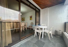 Foto 1 de Apartamento com 3 Quartos à venda, 116m² em Praia das Pitangueiras, Guarujá