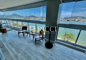Foto 1 de Apartamento com 4 Quartos à venda, 189m² em Ponta da Praia, Santos