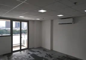 Foto 1 de Sala Comercial para alugar, 39m² em Santo Amaro, São Paulo