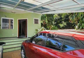 Foto 1 de Casa com 4 Quartos à venda, 200m² em Itaipu, Niterói