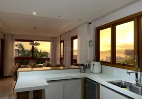 Foto 1 de Casa com 4 Quartos à venda, 303m² em Bom Abrigo, Florianópolis
