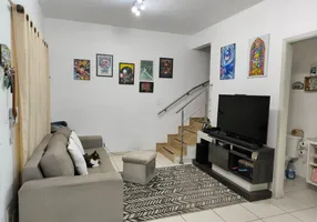 Foto 1 de Casa com 2 Quartos à venda, 67m² em Vila Império, São Paulo