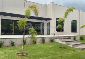 Foto 1 de Casa de Condomínio com 4 Quartos à venda, 360m² em Condomínio Terras da Barra, Mendonça