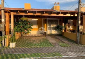 Foto 1 de Casa com 2 Quartos à venda, 52m² em Hípica, Porto Alegre