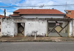 Foto 1 de Casa com 6 Quartos à venda, 200m² em Parque Residencial Rosamelia, Cosmópolis