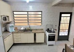 Foto 1 de Casa com 2 Quartos à venda, 100m² em Vila Ema, São Paulo