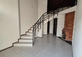 Foto 1 de Casa com 2 Quartos para alugar, 92m² em Costeira, São José dos Pinhais