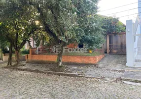Foto 1 de Casa com 3 Quartos à venda, 110m² em Vila Ipiranga, Porto Alegre
