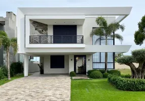Foto 1 de Casa de Condomínio com 5 Quartos à venda, 370m² em Morada do Sol, Capão da Canoa
