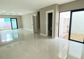 Foto 1 de Casa com 3 Quartos à venda, 220m² em Barra Sul, Balneário Camboriú