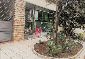 Foto 1 de Casa com 5 Quartos à venda, 286m² em Indianópolis, São Paulo