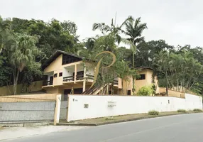 Foto 1 de Casa com 4 Quartos à venda, 350m² em Santo Antônio, Joinville