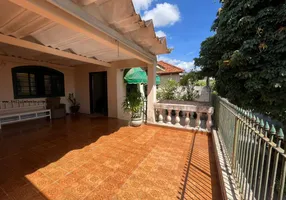 Foto 1 de Casa com 3 Quartos à venda, 242m² em Vila Rosa, Presidente Prudente