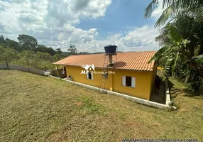 Foto 1 de Fazenda/Sítio com 3 Quartos à venda, 1500m² em Centro, Mogi das Cruzes