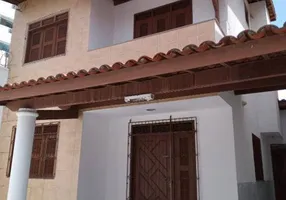 Foto 1 de Casa com 3 Quartos para alugar, 150m² em Engenheiro Luciano Cavalcante, Fortaleza