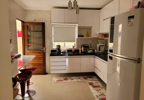 Foto 1 de Casa com 3 Quartos à venda, 120m² em Jacintinho, Maceió