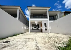Foto 1 de Sobrado com 4 Quartos à venda, 170m² em Novo Portinho, Cabo Frio
