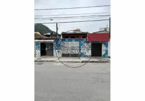 Foto 1 de Sobrado com 4 Quartos à venda, 200m² em Canto do Forte, Praia Grande