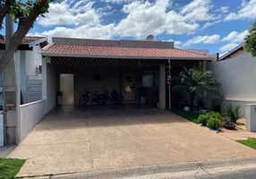 Foto 1 de Casa de Condomínio com 2 Quartos à venda, 146m² em Jardim Marialice, Araraquara