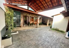 Foto 1 de Casa com 3 Quartos à venda, 284m² em Dona Clara, Belo Horizonte