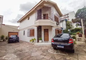 Foto 1 de Casa com 3 Quartos à venda, 220m² em Vila Ipiranga, Porto Alegre