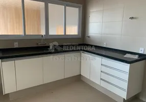 Foto 1 de Sobrado com 4 Quartos para alugar, 380m² em Boa Vista, São José do Rio Preto