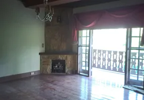 Foto 1 de Apartamento com 4 Quartos à venda, 200m² em Bonsucesso, Petrópolis