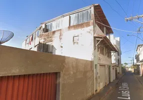 Foto 1 de Casa com 1 Quarto à venda, 384m² em Centro, Bocaiúva