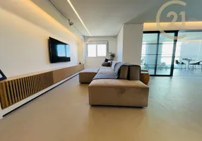 Foto 1 de Apartamento com 3 Quartos à venda, 241m² em Barra Funda, São Paulo