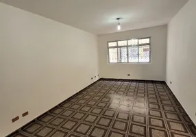 Foto 1 de Casa com 4 Quartos à venda, 180m² em Chácara Santo Antônio, São Paulo