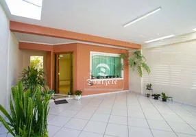 Foto 1 de Sobrado com 3 Quartos à venda, 227m² em Vila Scarpelli, Santo André