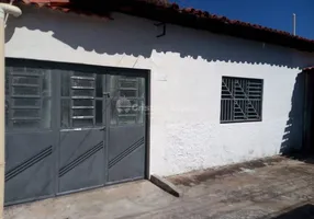 Foto 1 de Casa com 3 Quartos à venda, 70m² em Saci, Teresina